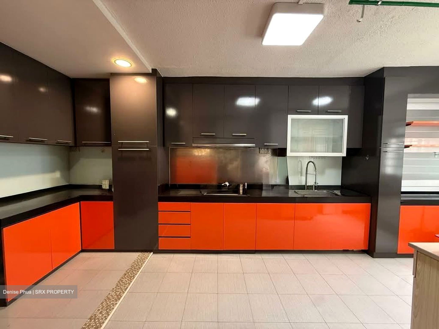 Blk 558 Jurong West Street 42 (Jurong West), HDB Executive #548422461